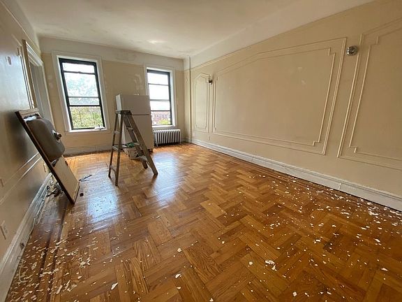 2nd image of 45-32 44th St #5G