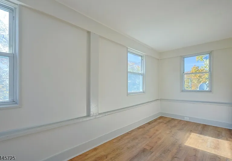 15 Hilltop Pl #2 — Photo 6