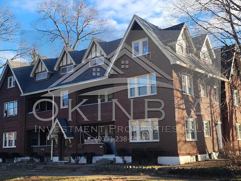 750 Superior Ave — Photo 22