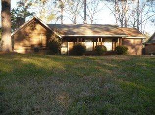 332 Park Ln, Jackson, MS 39212