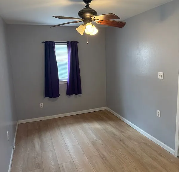 1820 Spencer Ave — Photo 8