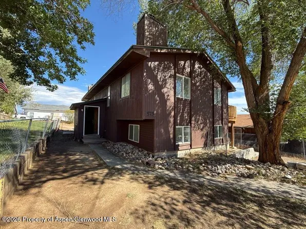 575 7th Ave W APT 1, Craig, CO 81625