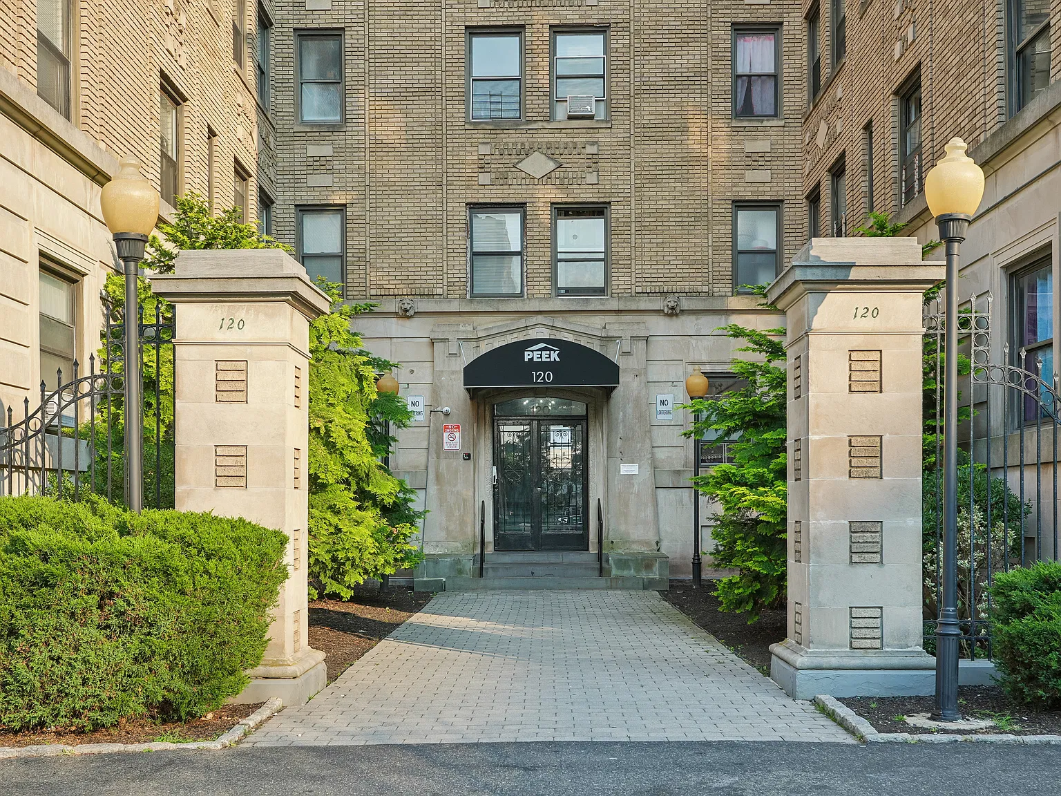 120 South Harrison — Photo 3