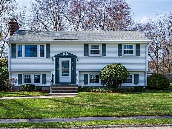 2nd image of 18 Stonewall Dr