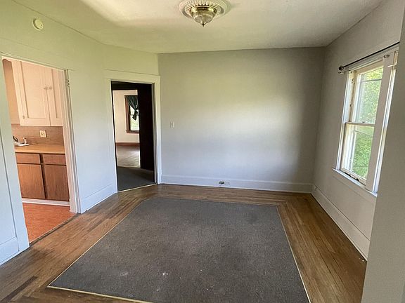 5th image of 57 E Avondale Ave Unit 2