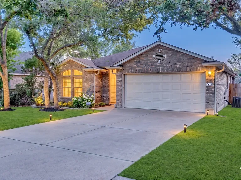 3438 Flowstone Ln — Photo 46