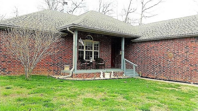 1st image of 7 Ventnor Dr