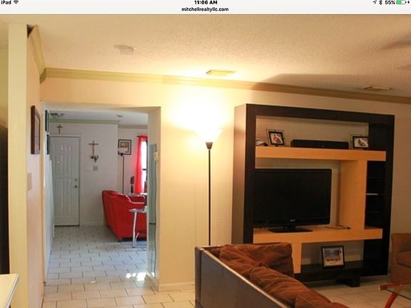 5th image of 618 S Ellison Dr