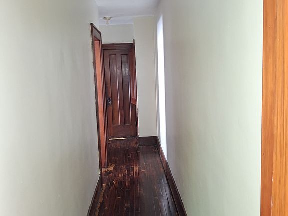 2nd image of 51 Ellicott St