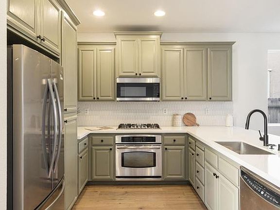 2nd image of 2580 Tourbrook Way