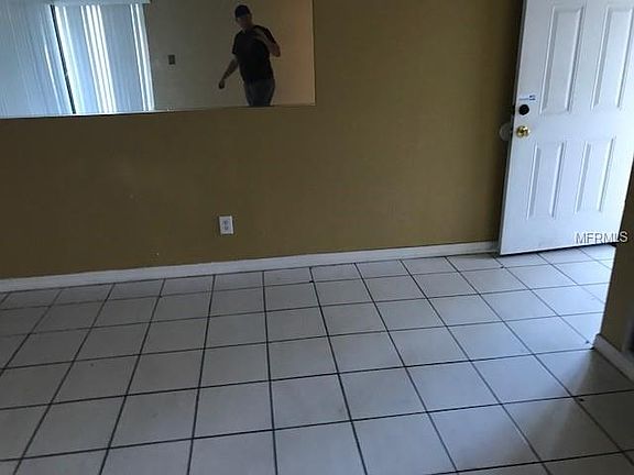 4th image of 10535 Parkcrest Dr