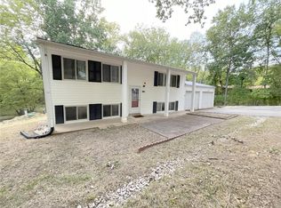 2138 Oakview Dr, Imperial, MO 63052