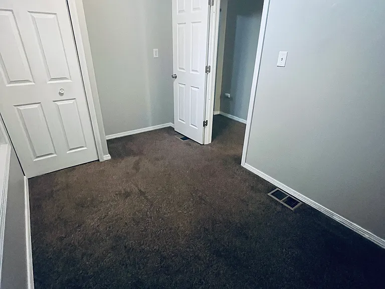 937 E Jarvis Ave — Photo 10