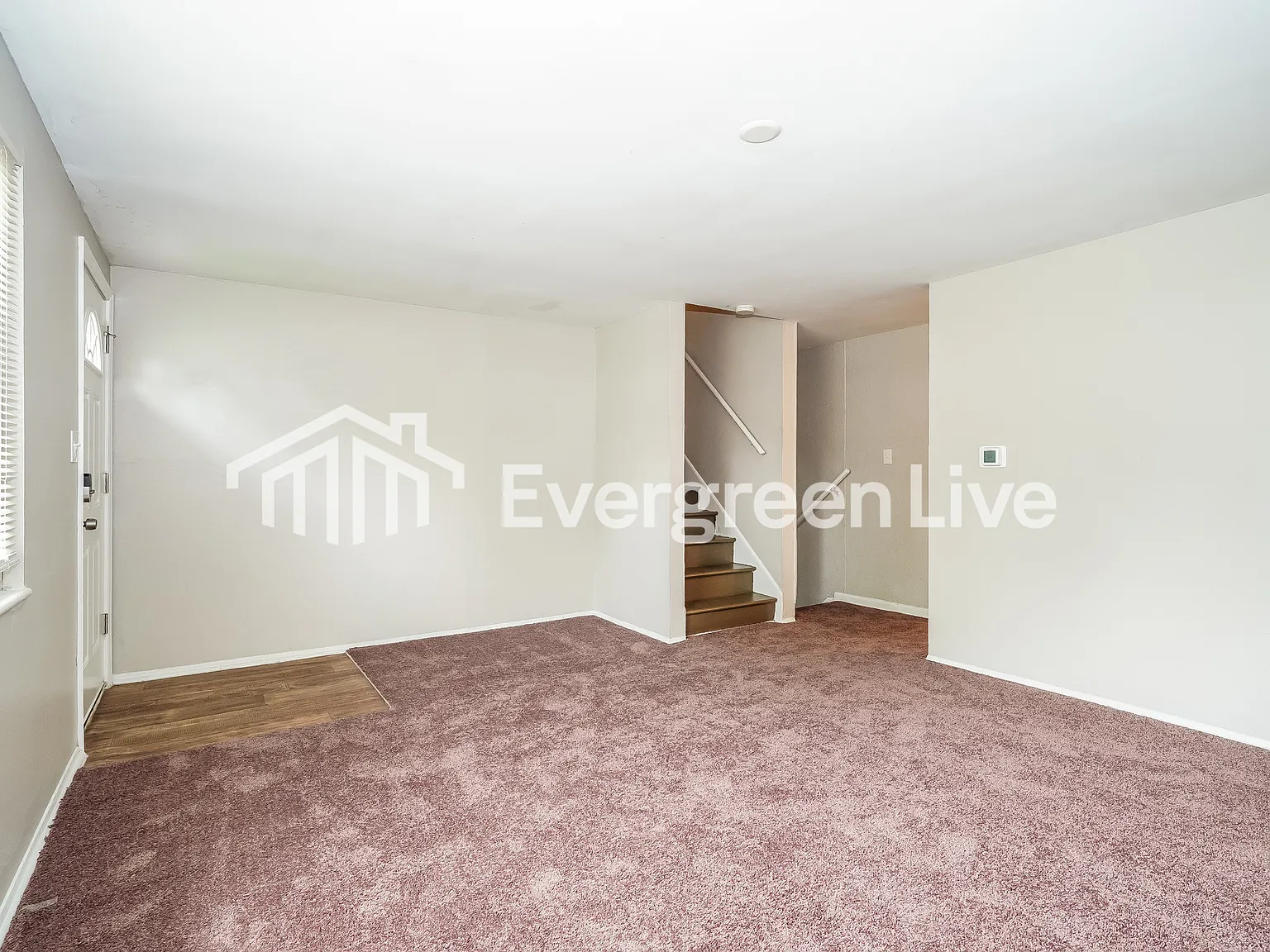 3 bed, 1.0 bath, 1396 sqft, $1,695 — Photo 3