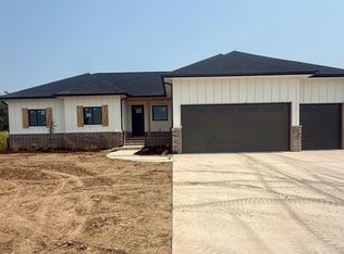 1007 S Brookside St, Goddard, KS 67052