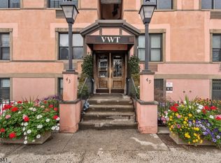 43 Van Wagenen Ave #2F, Jersey City, NJ