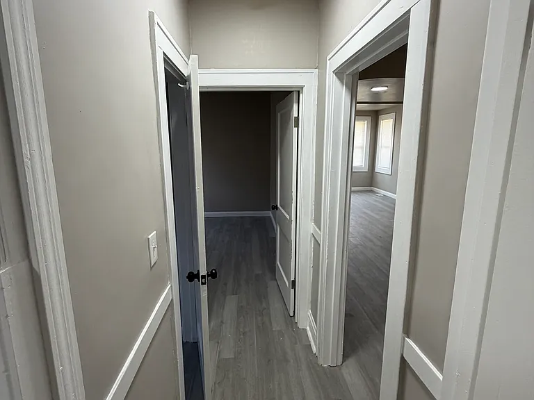 1121 Polk St — Photo 13
