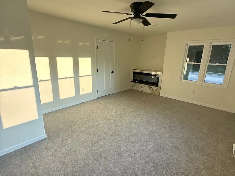 632 W Wisconsin Ave — Photo 11