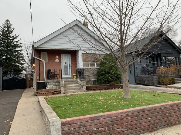 24 Hutton Ave, Toronto, ON M4C 3L3