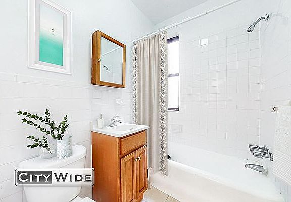 5th image of 19 E 109th St #45