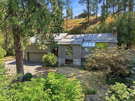 2nd image of 4908 E 50th Ave