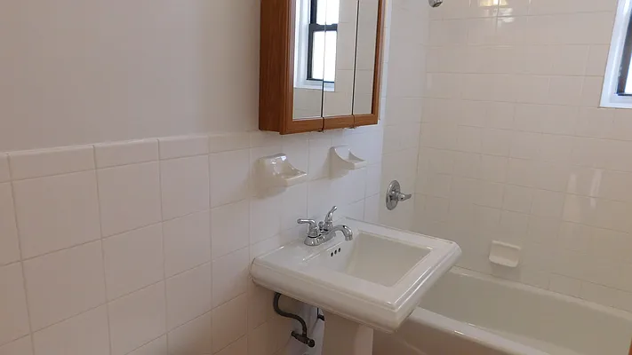 Rented by MQ Realty LLC | media 12