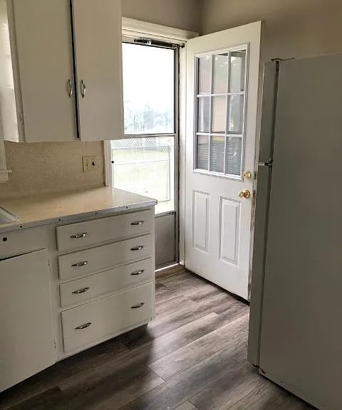 2702 W Maple St — Photo 8