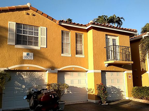 Unit over garage (F)