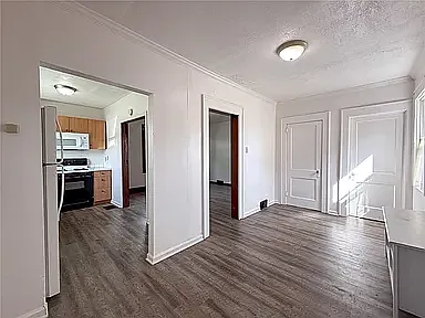 125 Washington St — Photo 5
