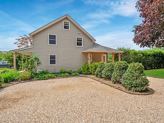 4th image of 93 Oneck Ln