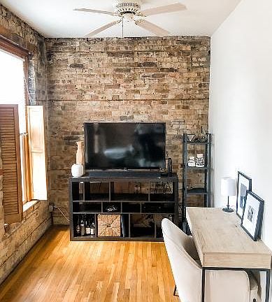 2nd image of 1951 N Bissell St #2F