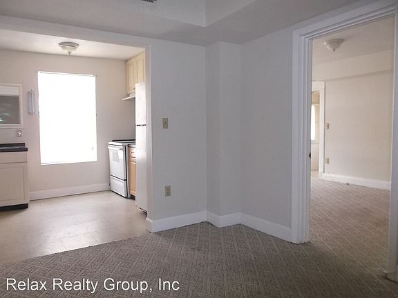 4th image of 1014 13th Ave W #8944592