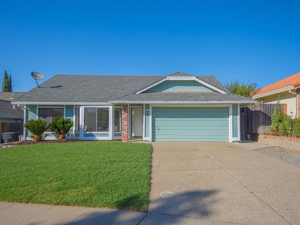 1st image of 616 Portside Cir