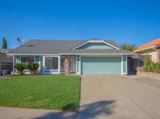 616 Portside Cir, Roseville, CA 95678
