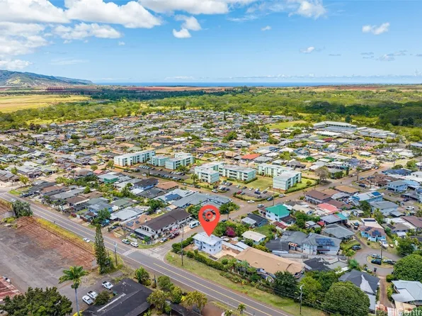 502 Lalawai St, Wahiawa, HI 96786