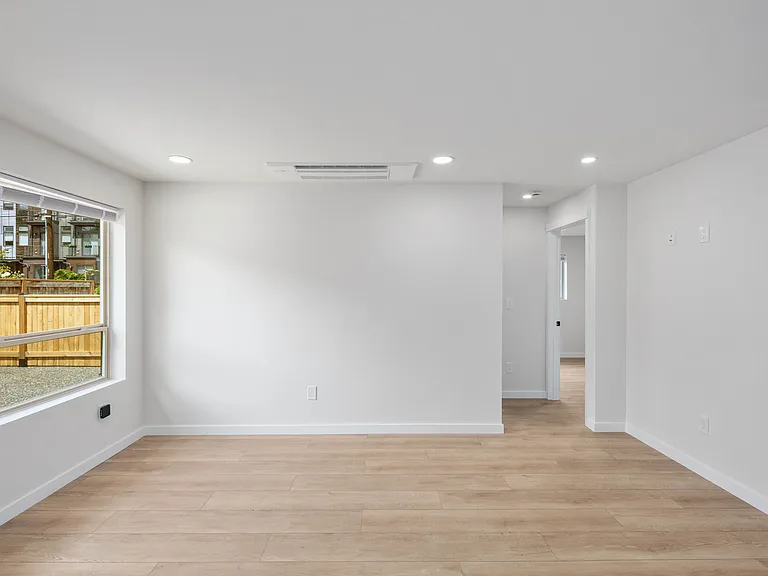 2201 NW 64th St #D — Photo 19