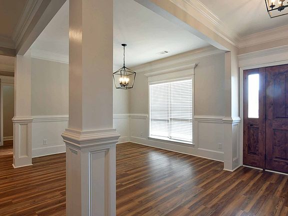 5th image of 127 Hillgrove Ln