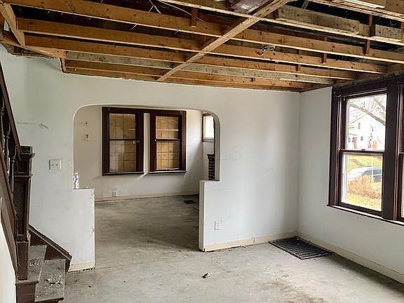 3rd image of 905 S 22nd St #907