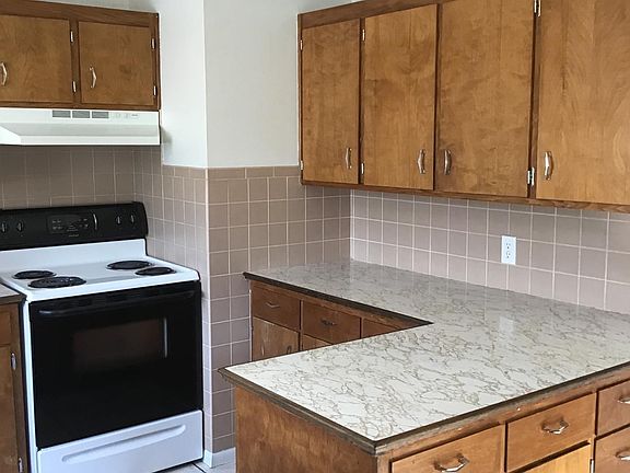5th image of 4788 Lake St #E3