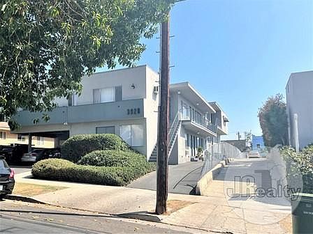 1st image of 3920 Marathon St #7