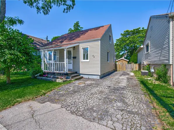 44 E 32nd St, Hamilton, ON L8V 3R6