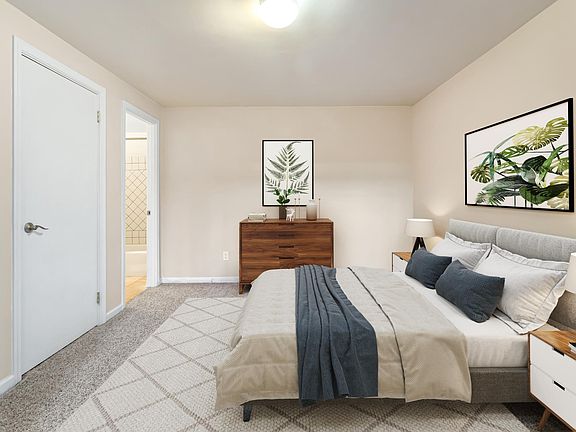 3rd image of 2201 NW 62nd St #6113