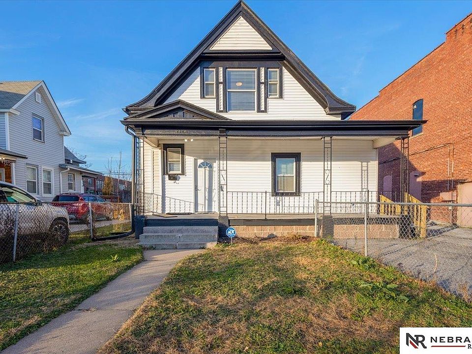 1st image of 2420 Ames Ave
