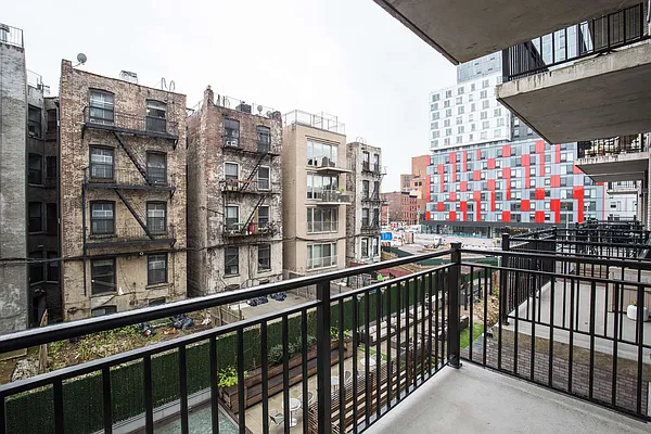 Rented by Nooklyn NYC LLC | media 25