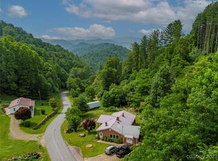349 Bloody Fork Rd, Burnsville, NC 28714