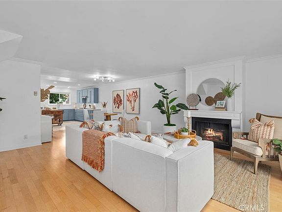 4th image of 1200 Opal St APT 7