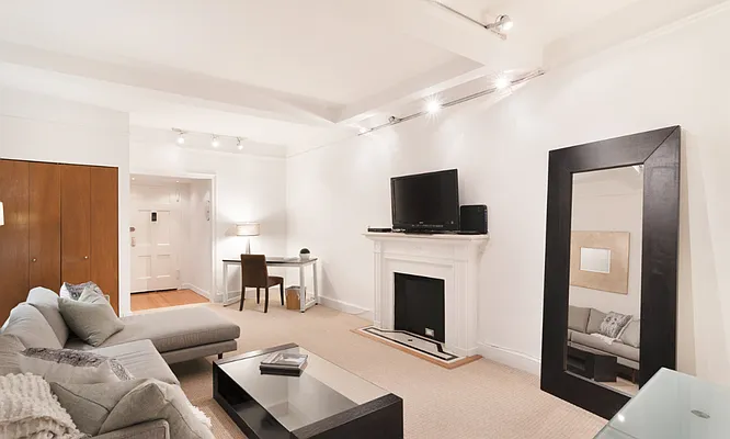 Rented by WAM Partners - William Moses Co. | media 28