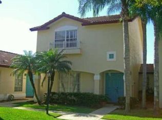 506 NW 108th Ter, Pembroke Pines, FL 33026