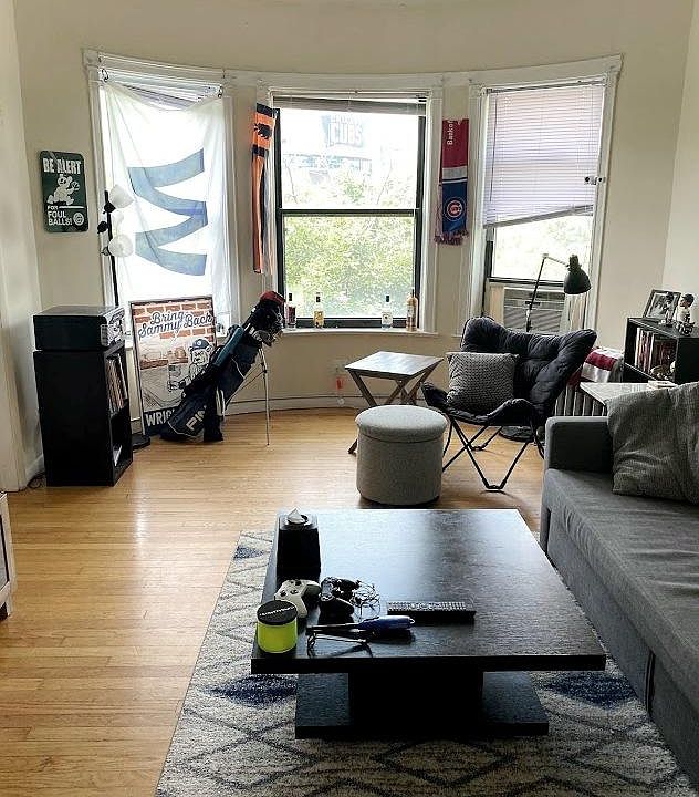 1st image of 915-23 W Waveland Ave #923-3D