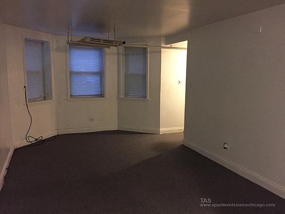 4th image of 3609 N Kedvale Ave #Gdn